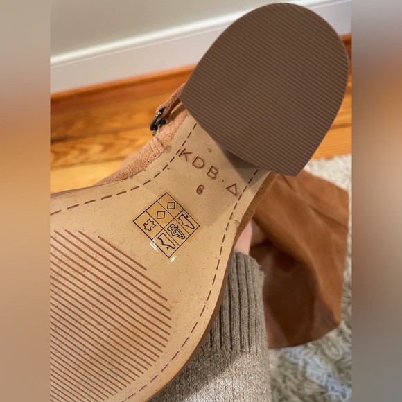 Kelsi Dagger Knee High Chestnut Block Heel Boots - Picture 4 of 6